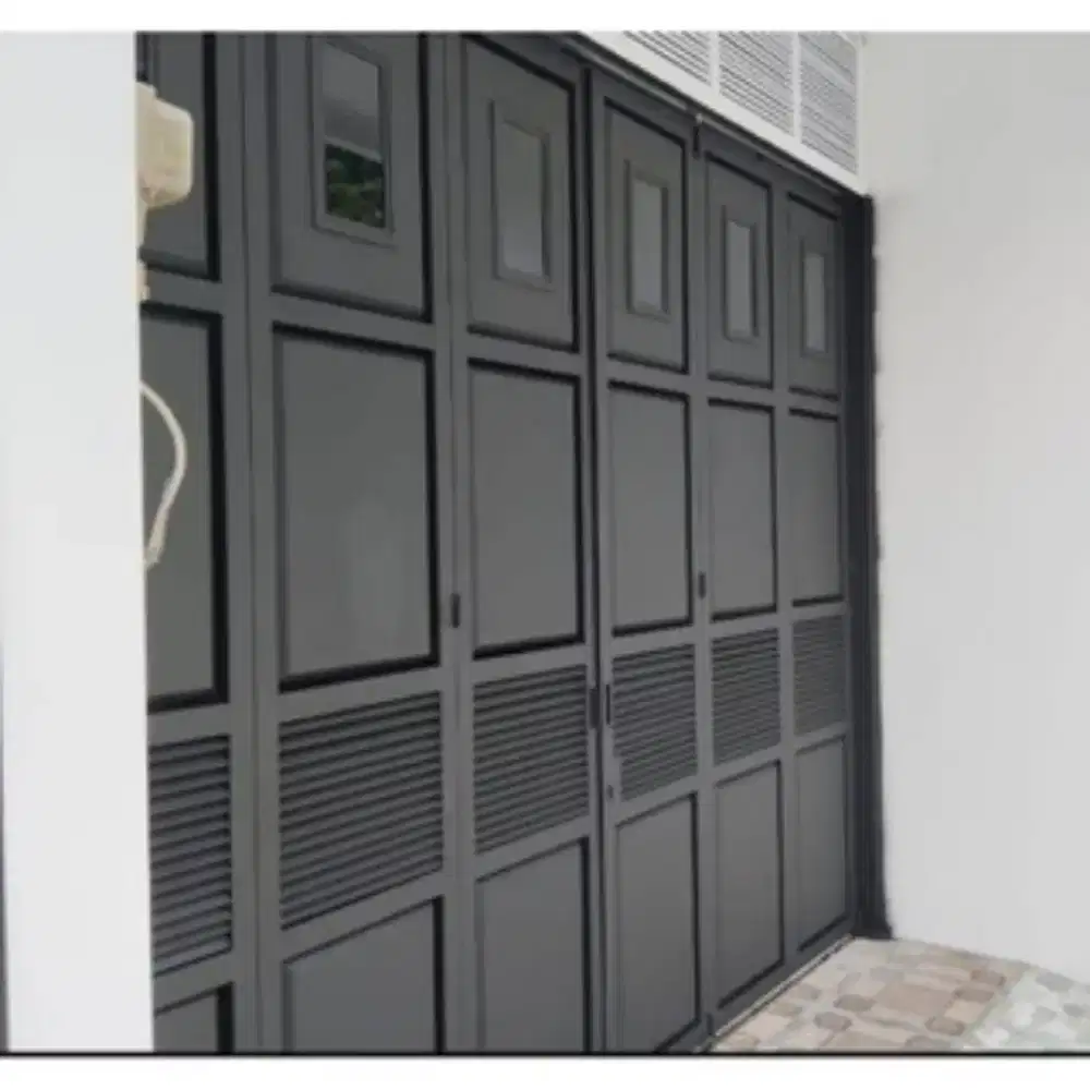 Pintu garasi lipat sleding