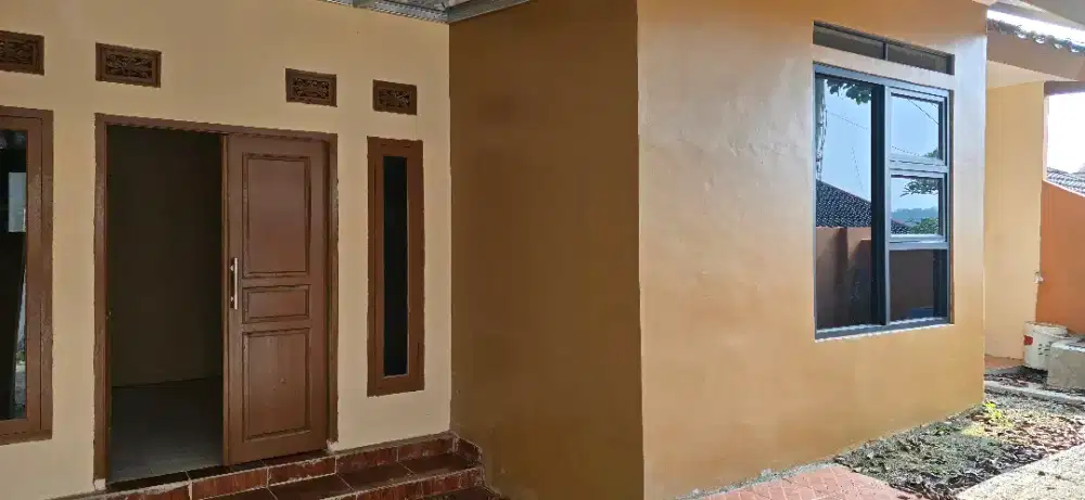 Disewakan rumah di komplek perumahan dekat stasiun KA Cilebut- Bogor