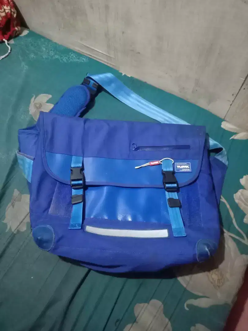 Messenger Bag / Selempang T-Level Cordura