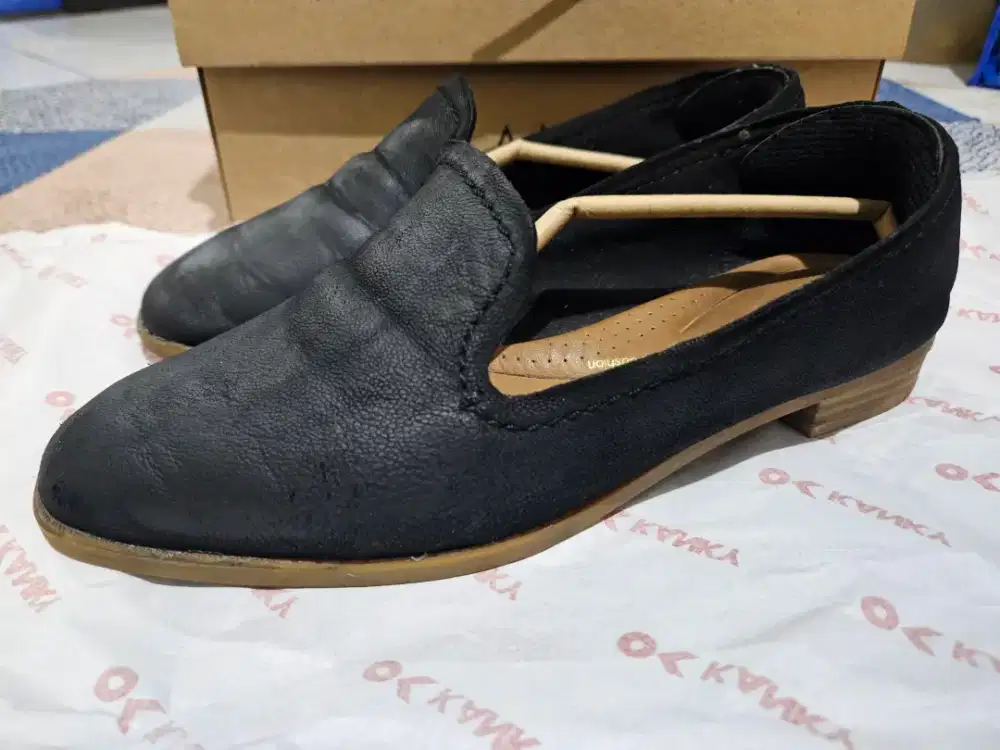 Sepatu Kulit Kantor Clarks Pure Hall size 40
