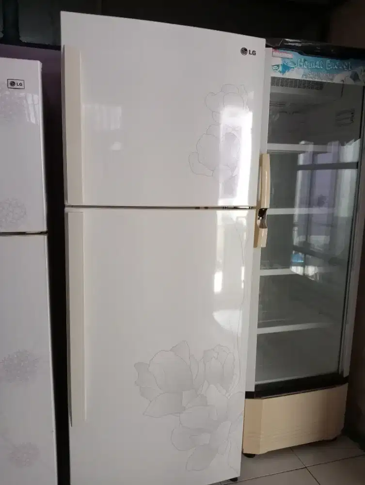 Di jual Kulkas LG 2 pintu jumbo masih orisinil pabrik