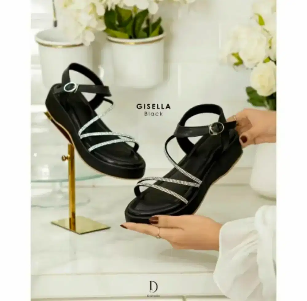 Sepatu sandal melstore new gissela sandal black