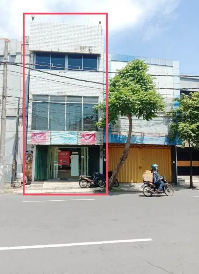 Ruko 4 lantai 10 menit ke tunjungan plasa row jalan 30 meter