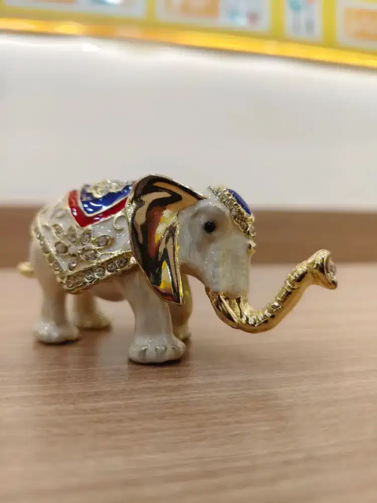 Gajah Thailand magnetic