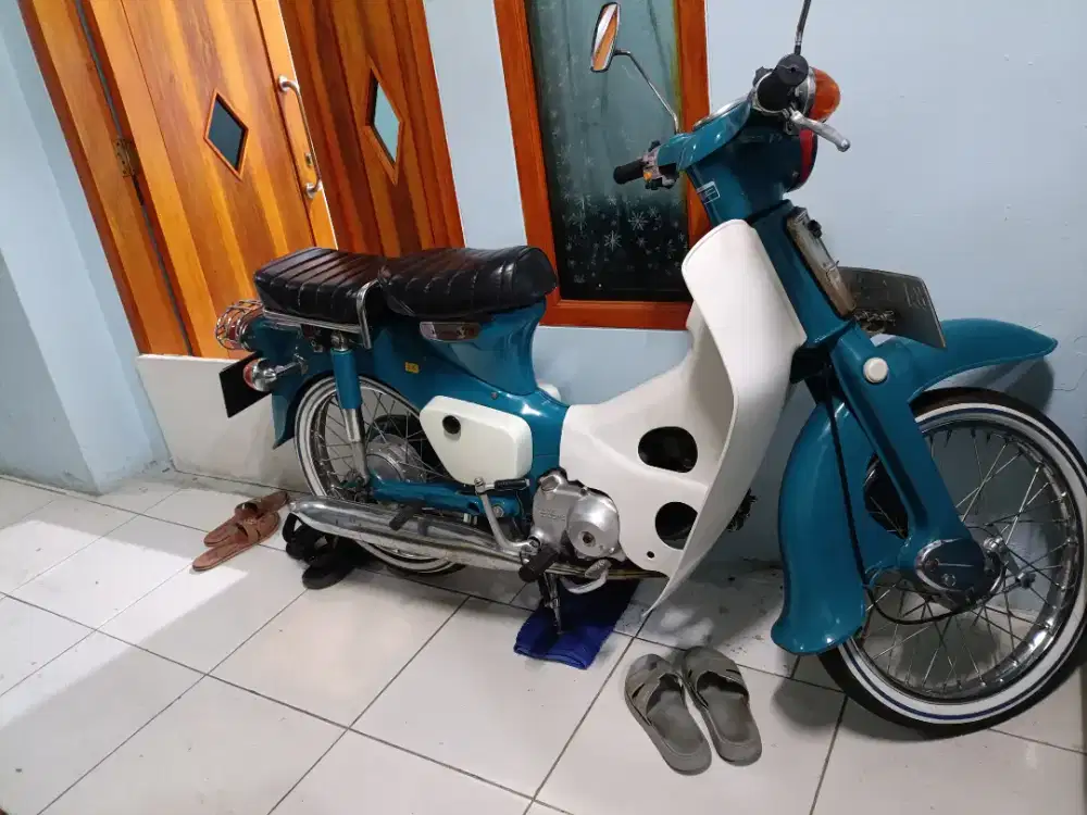 Honda pispot warna Biru
