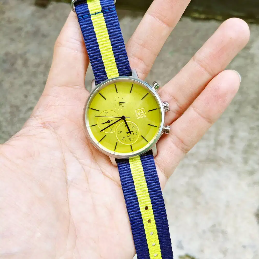 Jam Tangan Pria Zoom Lens Yellow Dial Sandblast Stainless Steel Japan