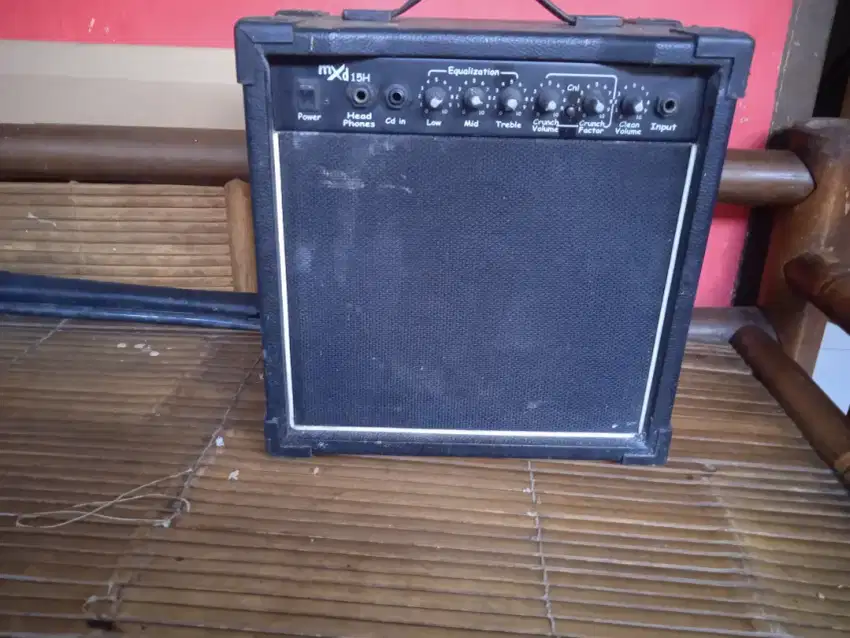 Ampli gitar laney normal