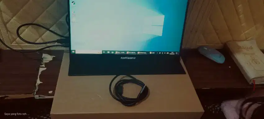Monitor portable taffware touchscreen 15.6 4 bulan pemakaian