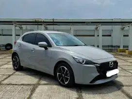 KM 1300 LAST EDITION MAZDA 2 HATCHBAK AT 2023 Bensin