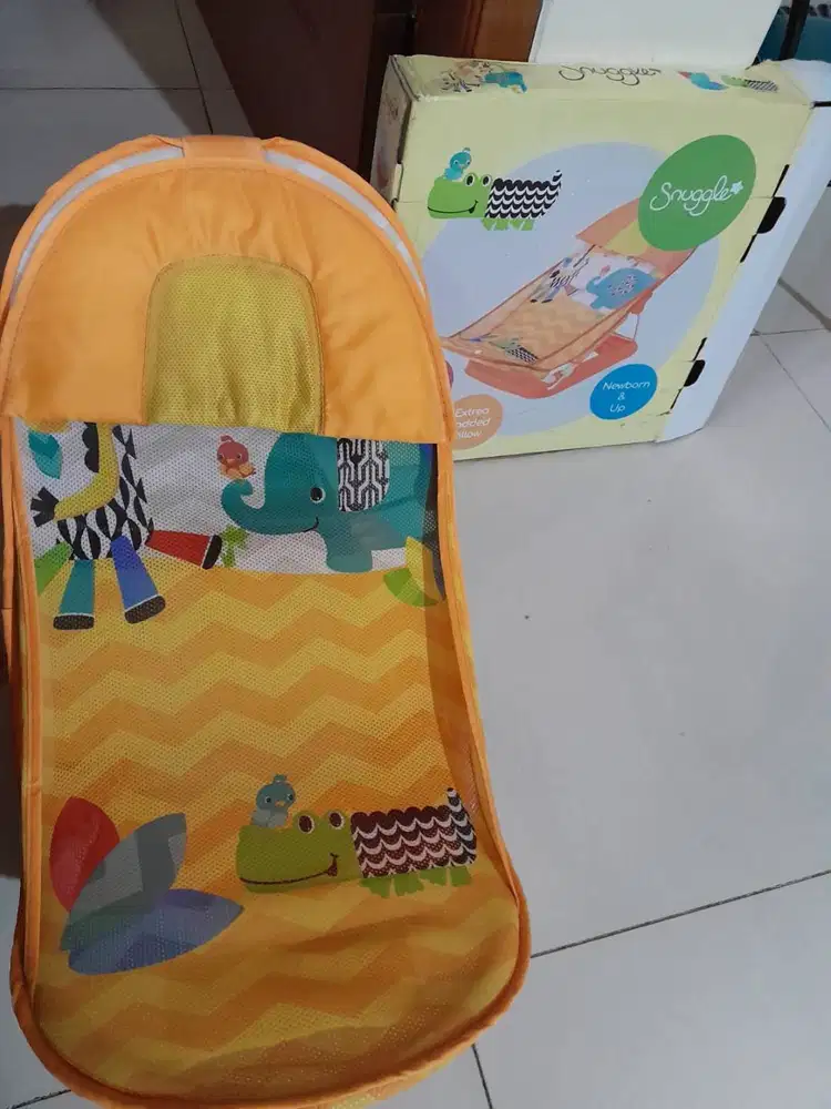 Baby Bather bekas kondisi bagus warna Oranye.