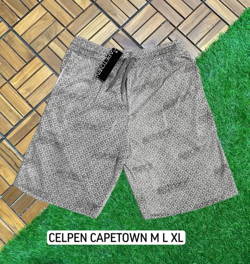 Celana pendek capetown