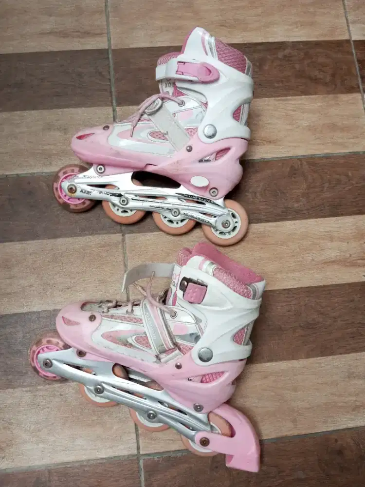 Roller blade pink