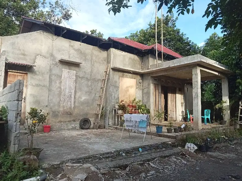 Rumah di Mapanget,  kompleks perumahan.