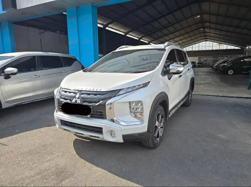 Mitsubishi Xpander Cross Premium AT Matic 2022