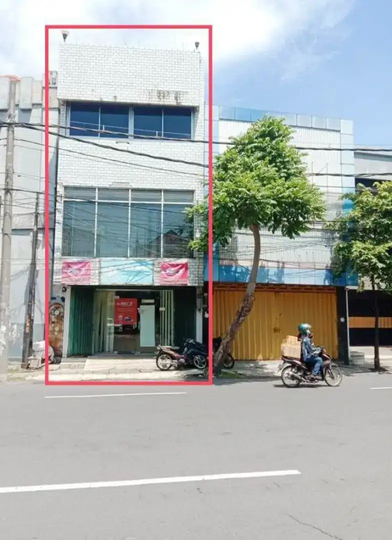 TURUN HARGA Dijual Ruko strategis 4 lantai di jalan tunjungan