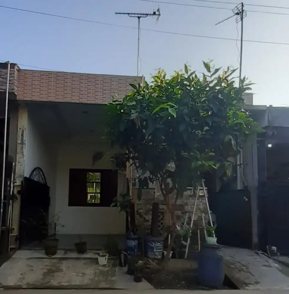 Rumah tinggal strategis bebas banjir