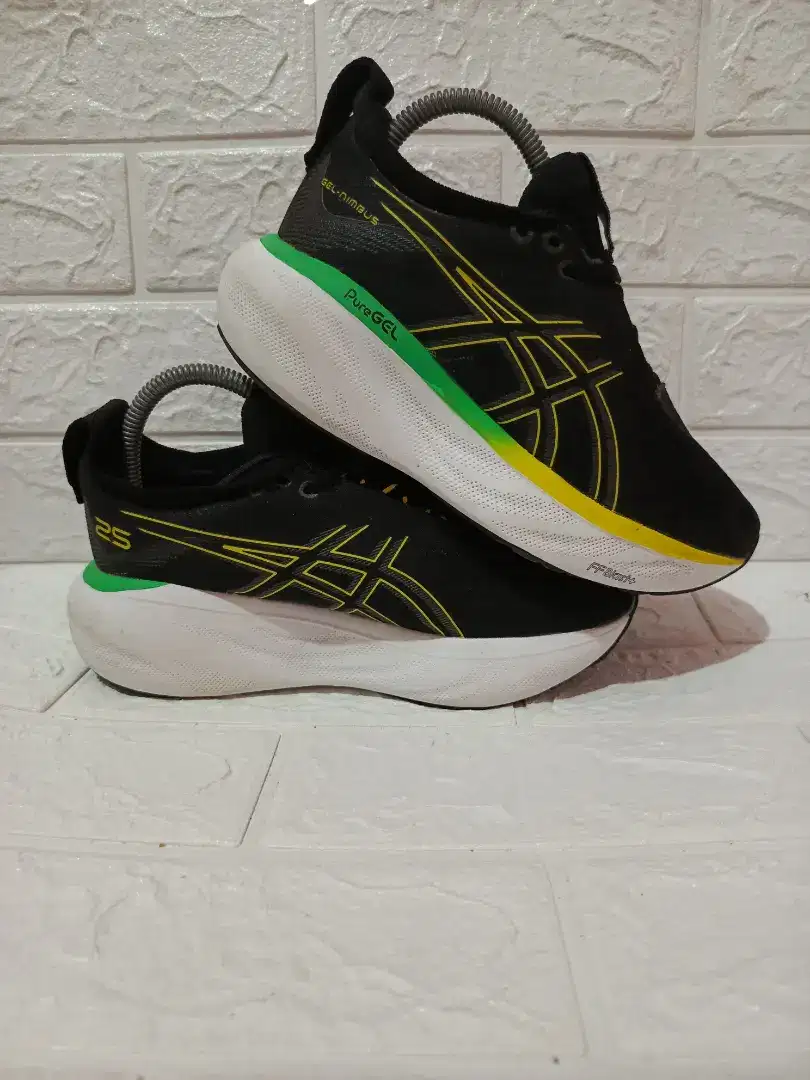 Asics Gel Nimbus 25 size 37 (23cm)