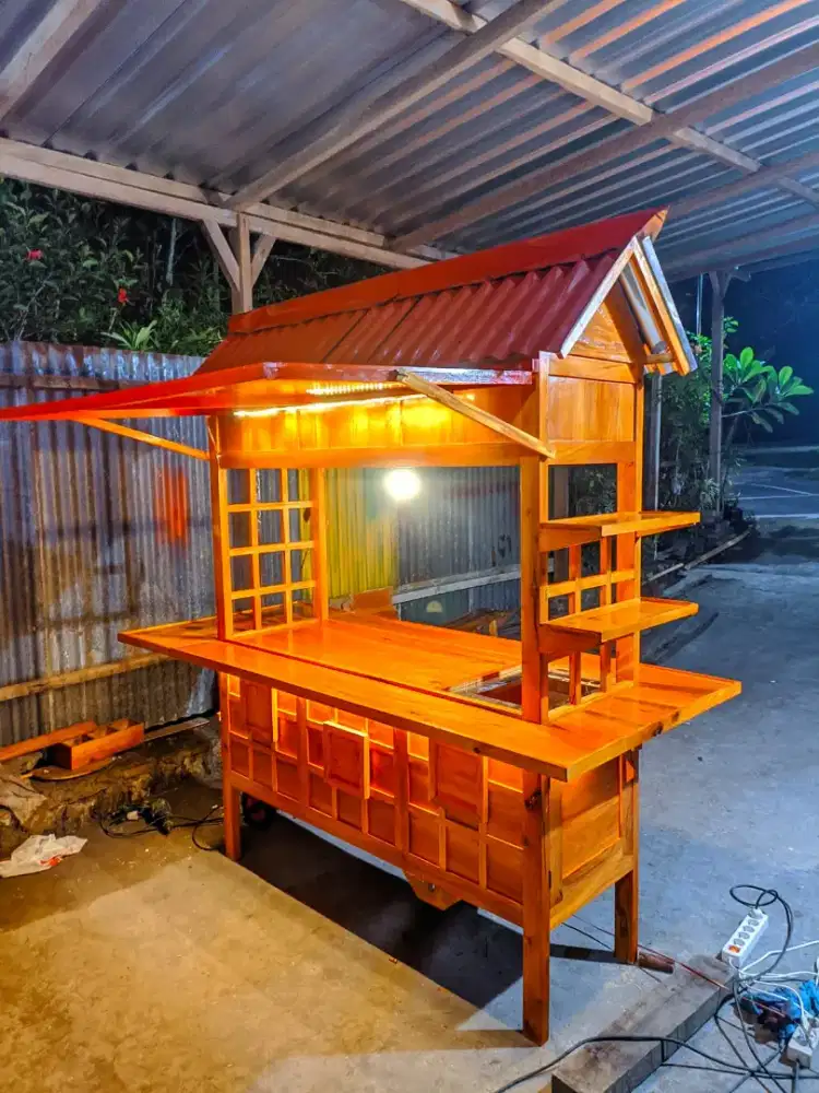 Gerobak dimsum, gerobak angkringan, gerobak nasi goreng, dll