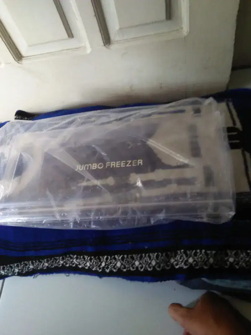 Tutup frizer kulkas Polytron