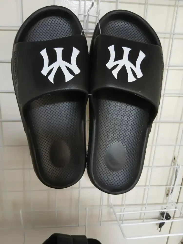 Jual Sepatu dan Sandal