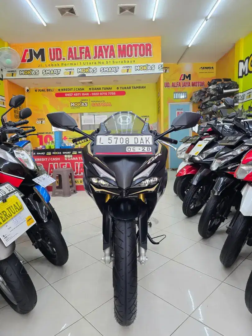 Unit Istimewa ^ Honda CBR 150 tahun 2023