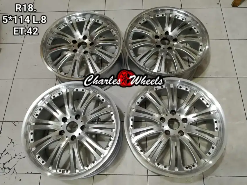 Jual velg mobil murah r18 5x114,3 hrv crv innova rush terios dll