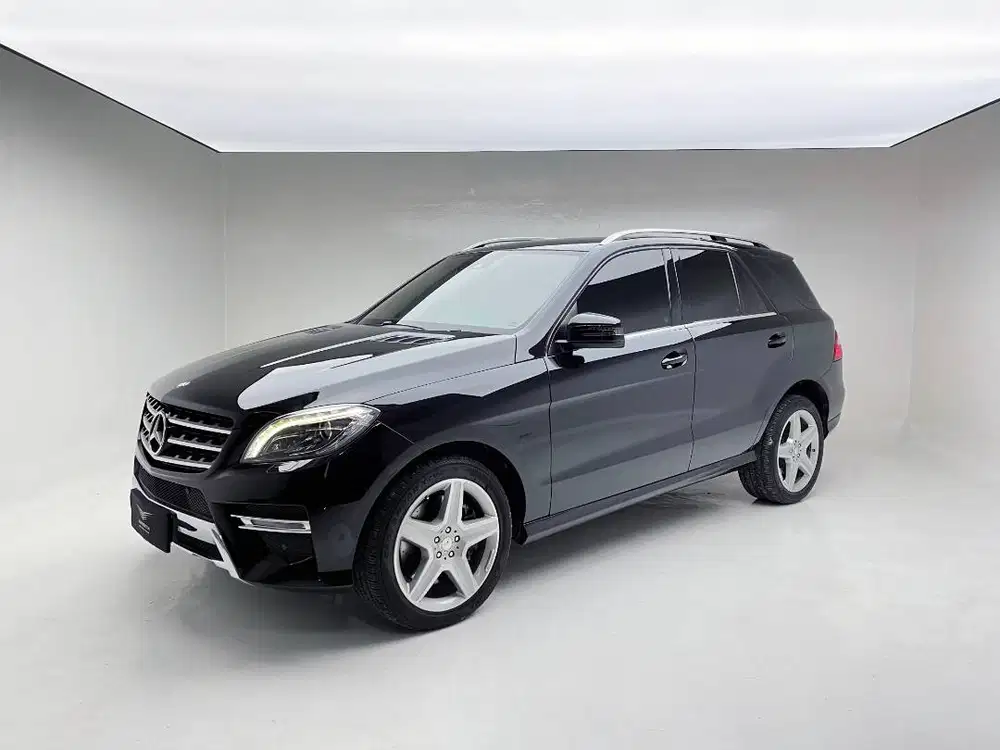 MERCEDES BENZ ML400 AMG 2016 BLACK ON BEIGE