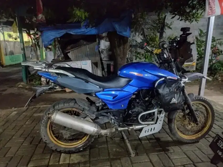pulsar 220cc up 350cc