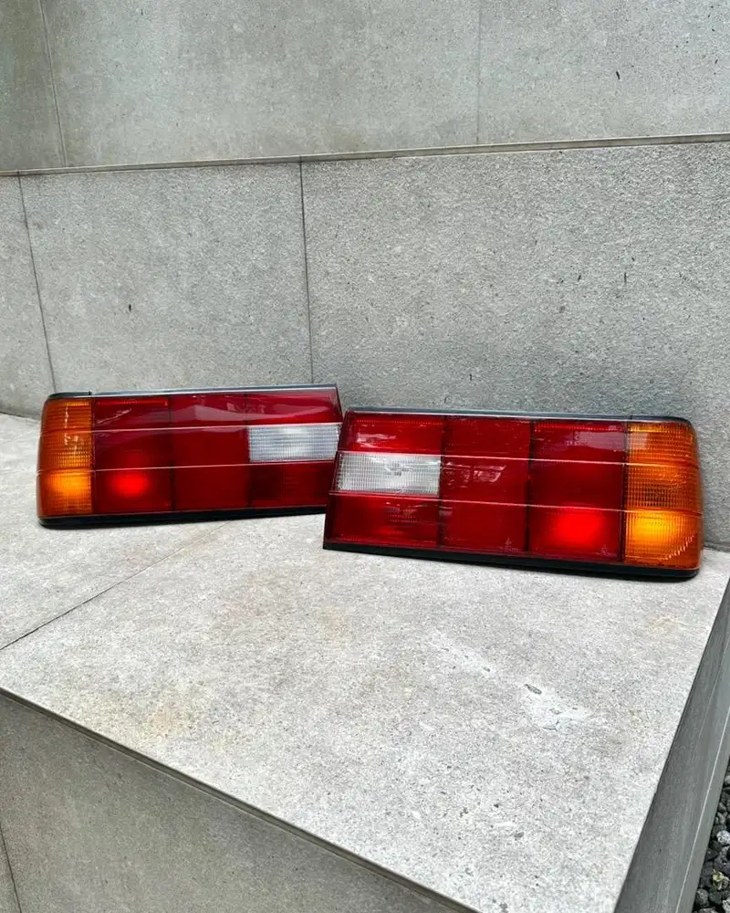 Stop lamp / lampu belakang BMW E30