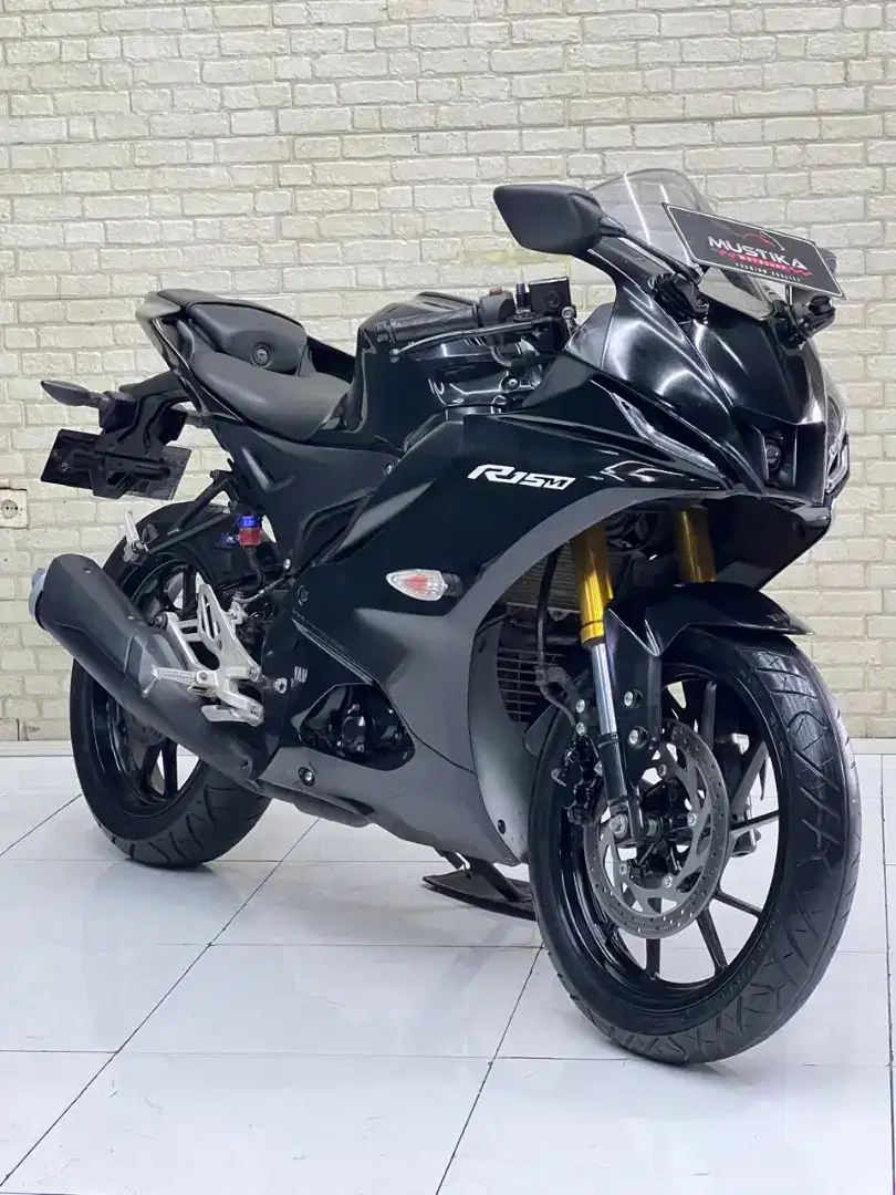 PROMO DP 900RB!! YAMAHA R15 V4 TH 2022 HITAM GLOSSY MULUS NOMINUS