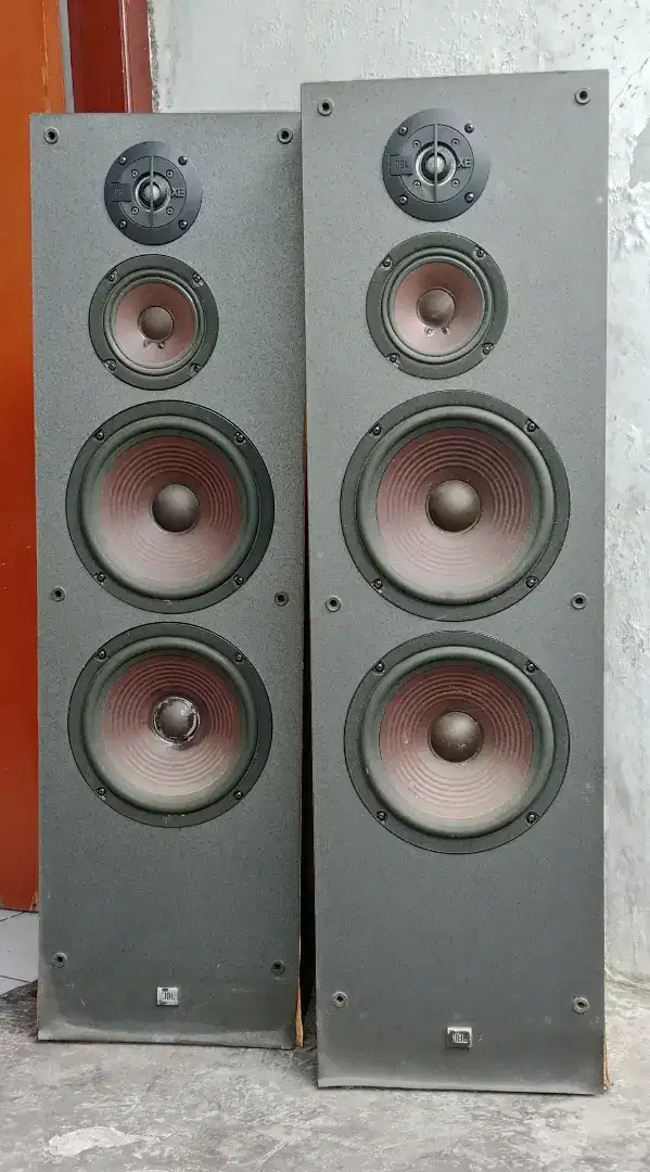 sepasang speaker floorstand jbl g500