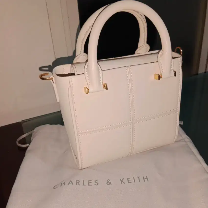 Tas Charles & keith Original