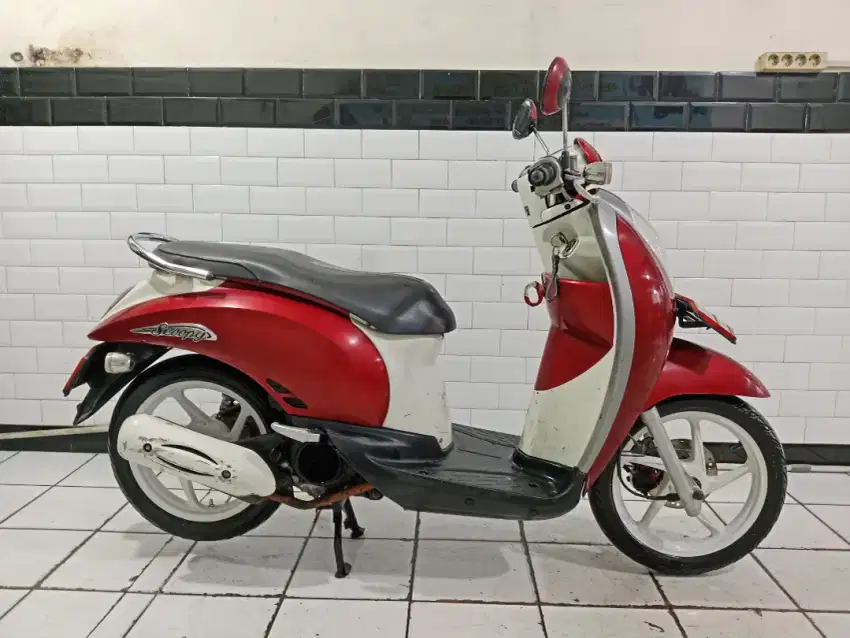 Scoopy karbu tahun 2012 lengkap mesin halus