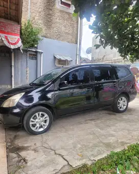 Nissan Grand livina 2013 Bensin