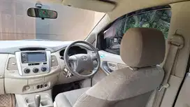 Toyota Kijang Innova 2013 Bensin