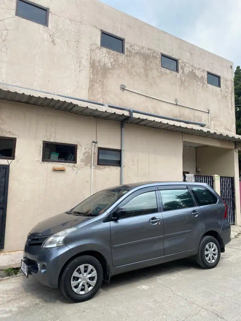 DAIHATSU XENIA X 2013