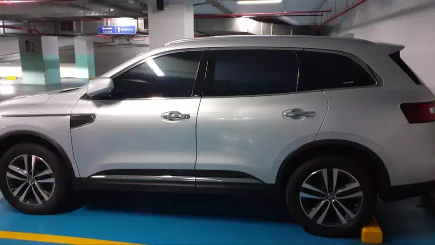 Renault Koleos Silver Produksi 2017 (Registrasi 2018). Pajak May 2026