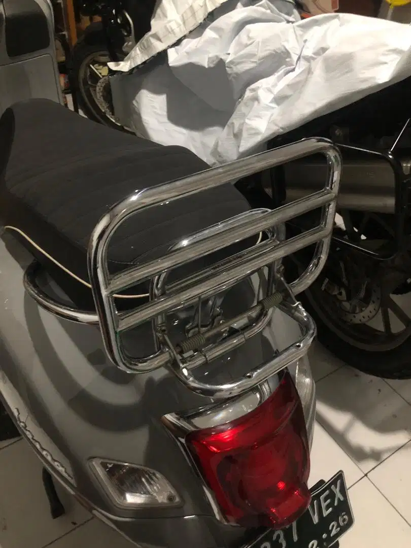Back Rack for Vespa Matic GTS GTV ORIGINAL GENUINE PARTS PIAGGIO