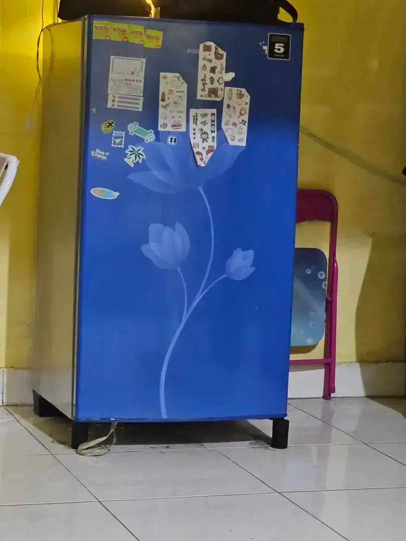 Kulkas Merk Polytron 1 Pintu Kondisi OK
