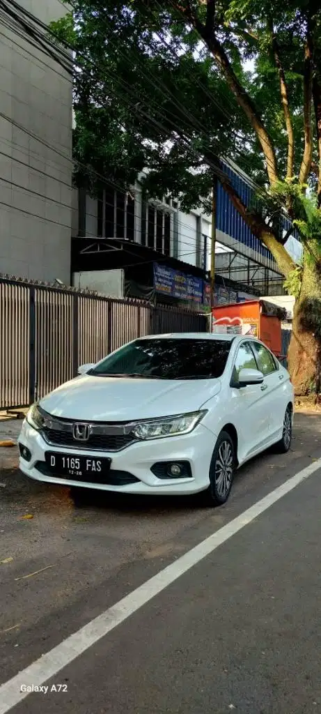 Honda City E automatic  putih 2019