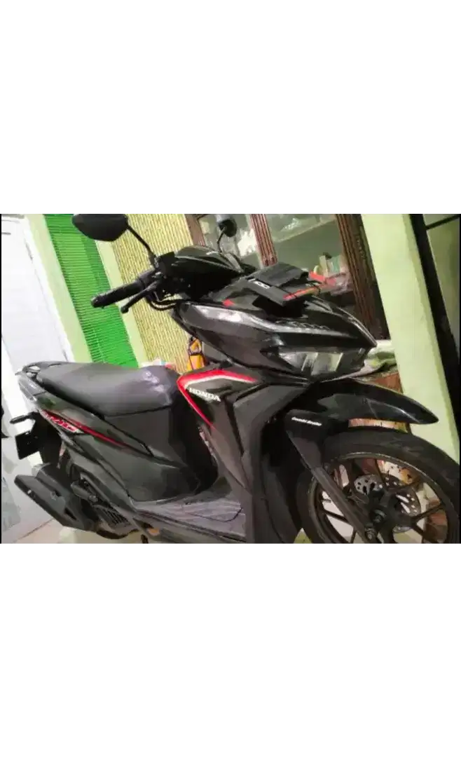 Vario 125 PGMF1 th.2020 Hitam