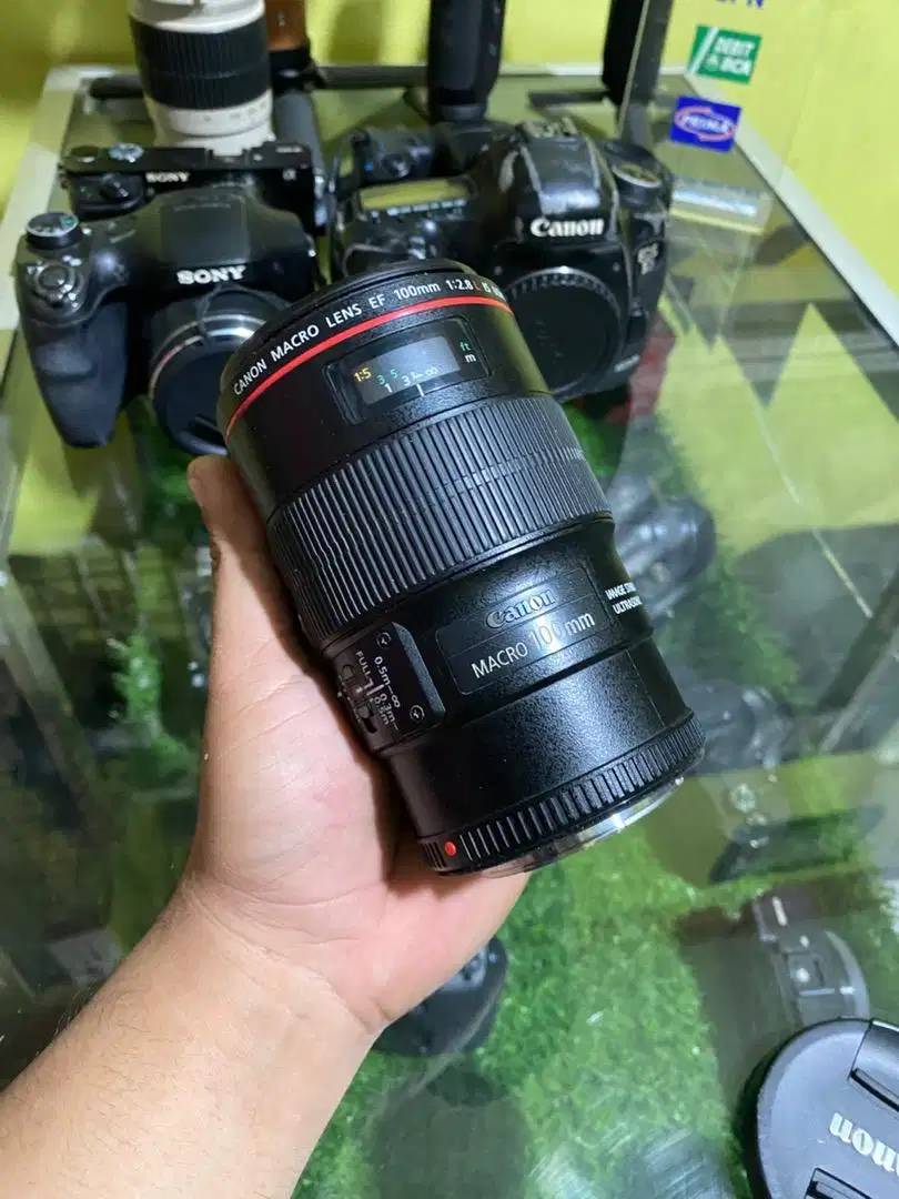 Lensa fix 100mm canon macro L series