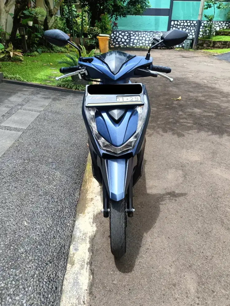 Honda Beat Deluxe CBS ISS