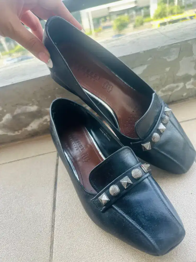 Sepatu Gucci , Prada & Everbest