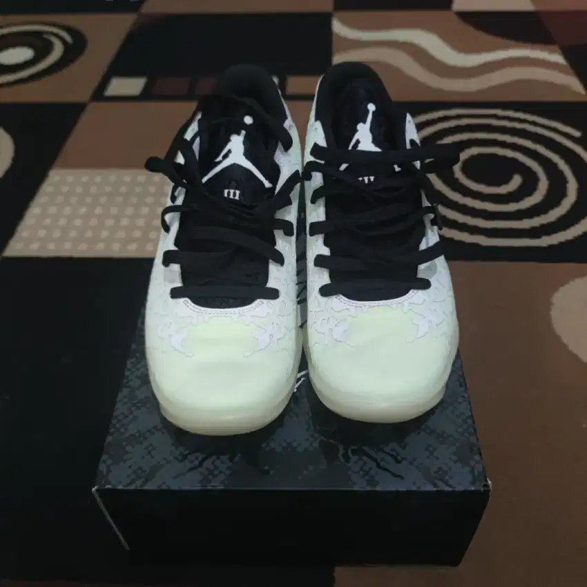 SEPATU BASKET NIKE JORDAN ZION 3 PF Glow In The Dark