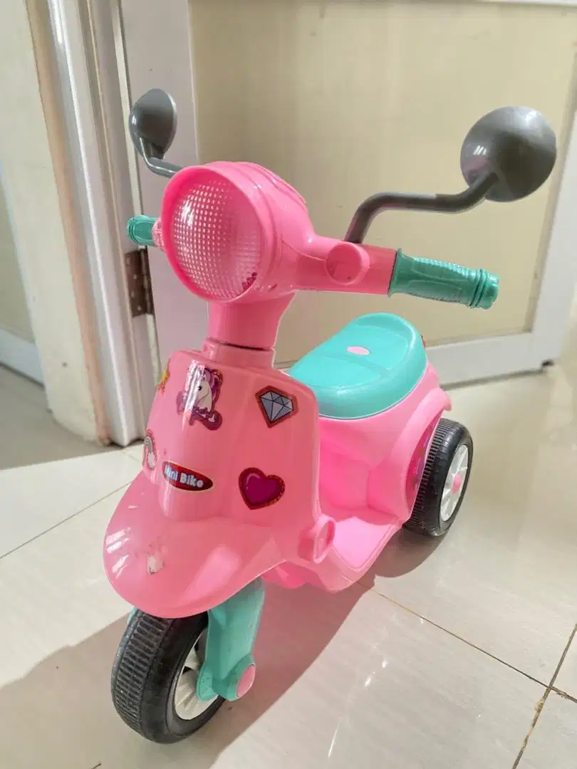 mainan motor anak mini pink