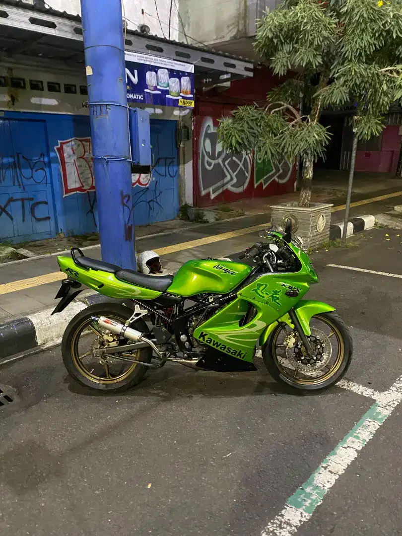 Kawasaki Ninja 2tak RR Old 2011 Plat B Komplit Tembus Faktur