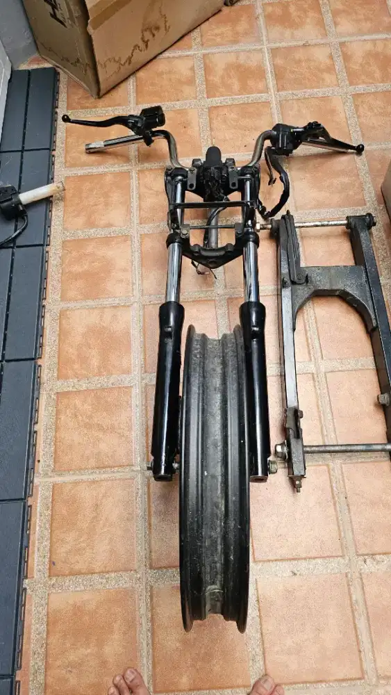 Shock depan tiger revo