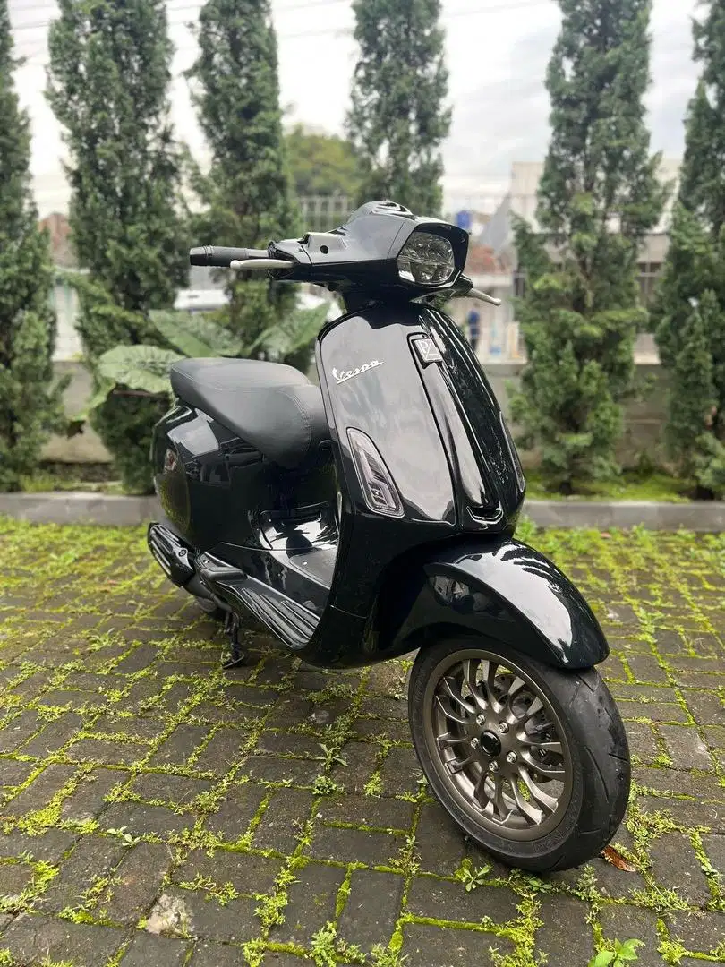 DIJUAL VESPA SPRINT ABS TAHUN 2022