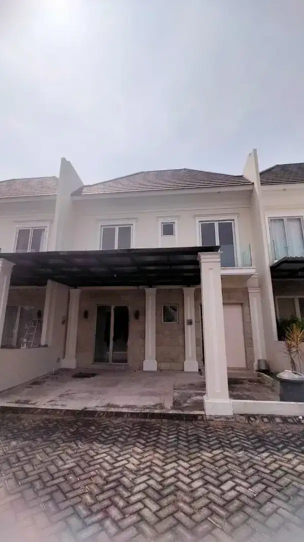 Rumah baru grees greenland surabaya barat